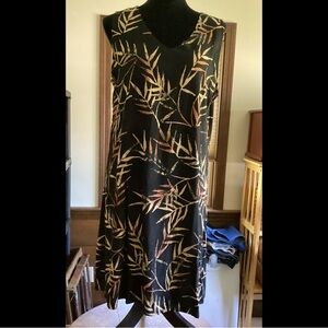 L Black & Gold Batik Simple Shift Peppermint Bay Tunic Beach